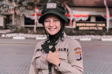 5 Polwan Cantik, Nomor...