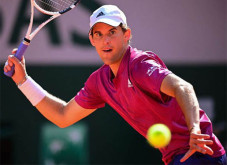 Dominic Thiem Tantang...