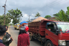 Dishub Maros Tahan Truk...