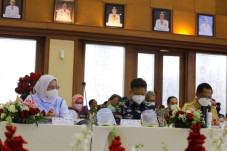Menaker Ida Fauziyah...