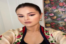 Selena Gomez Ngaku Lebih...