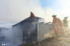 5 Rumah Terbakar di...