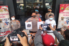 Oknum Ormas di Bekasi...