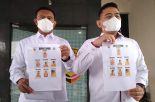 7 Pegawai Ditetapkan...