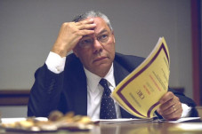 Colin Powell Meninggal,...