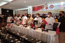Edan! Pinjam Rp5 Juta...