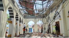 Serambi Masjid Besar...