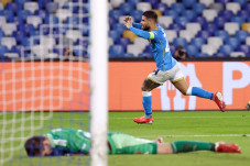 Hasil Liga Europa Napoli...