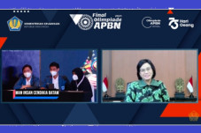 Sisihkan Ribuan Peserta,...