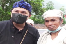 Nikmati Sambal Buatan...
