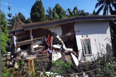 Gempa Malang Juga Dirasakan...