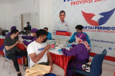 Puas Ikut Vaksinasi...