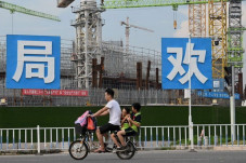 Sinyal Positif, Evergrande...
