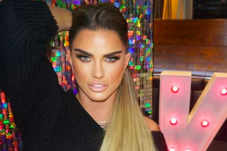 Model Katie Price Minta...