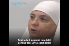 Jadi Mualaf, Bule Ini...