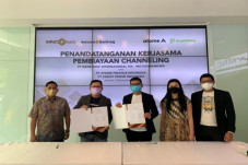 Perluas Layanan Keuangan...
