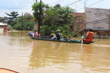 Awas! Hujan Besar Terus...