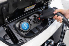 Baterai Lithium-ion...