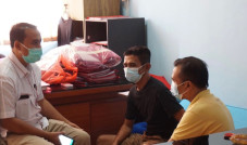 Proyek Fiktif, Mantan...
