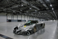 Mobil Ultra Tenaga Monster...