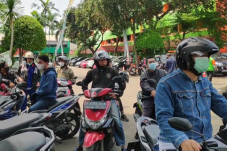 Kuota Uji Emisi Habis,...