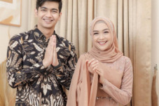 Ria Ricis Diberi Seserahan...