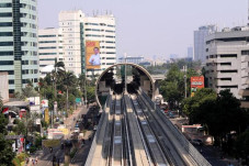 Anies Ganti Dirut LRT...