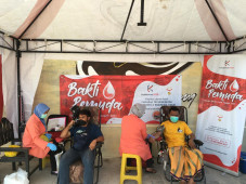 Lestarikan Budaya Lokal,...