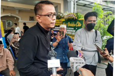 Ayah Vanessa Angel Meminta...