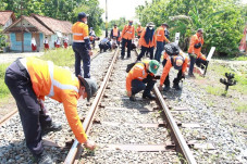 51 Titik Jalur KA di...