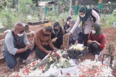 Tangis Ayah Vanessa...