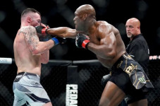 Kamaru Usman 2 Kali...