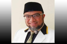 Profil Fahmi Alaydroes,...