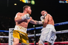 Caleb Plant Janji Kembali,...