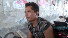 Warga Saksikan Vanessa...