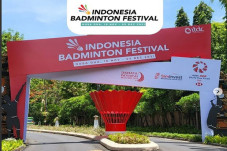 Ke Bali, PBSI Berangkatkan...
