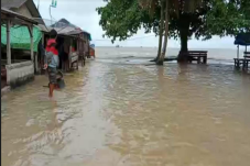 Banjir Rob Terjang Puluhan...
