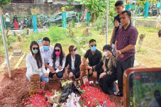 Makam Vanessa Angel...