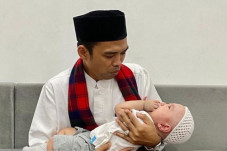 Ustaz Abdul Somad Cerita...