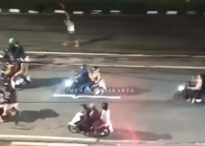 Tawuran Remaja Pecah...