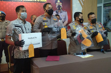 Polisi Ciduk Pelaku...