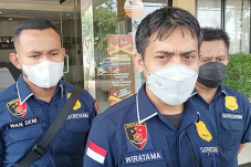 Polisi Tindak Parkir...