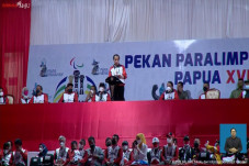 Tutup Peparnas XVI,...