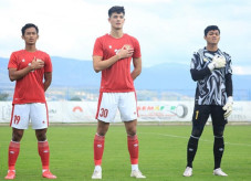 Sama-sama Bela Timnas,...
