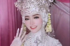 Viral! Tampil bak Barbie...