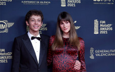Valentino Rossi Pensiun,...