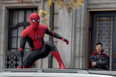 Sinopsis Spider-Man:...