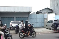 Solo Geger! Satpam Gudang...