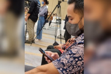 Sempatkan Baca Al-Quran...