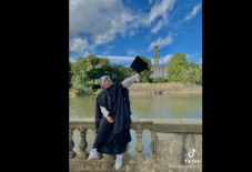Mahasiswi dengan IPK...